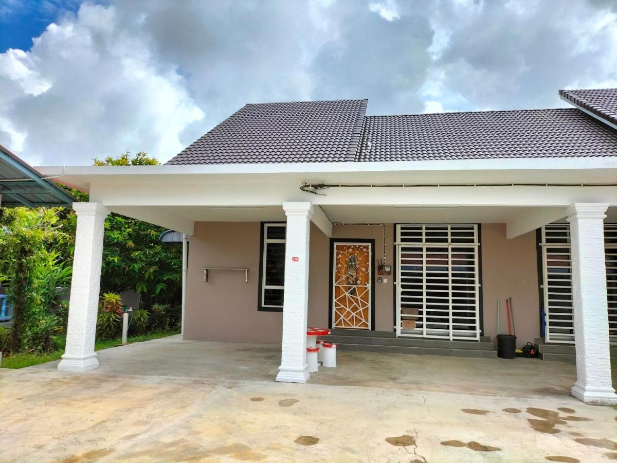 Wipah Guest House In Kampung Lundang, Kota Bharu Buitenkant foto