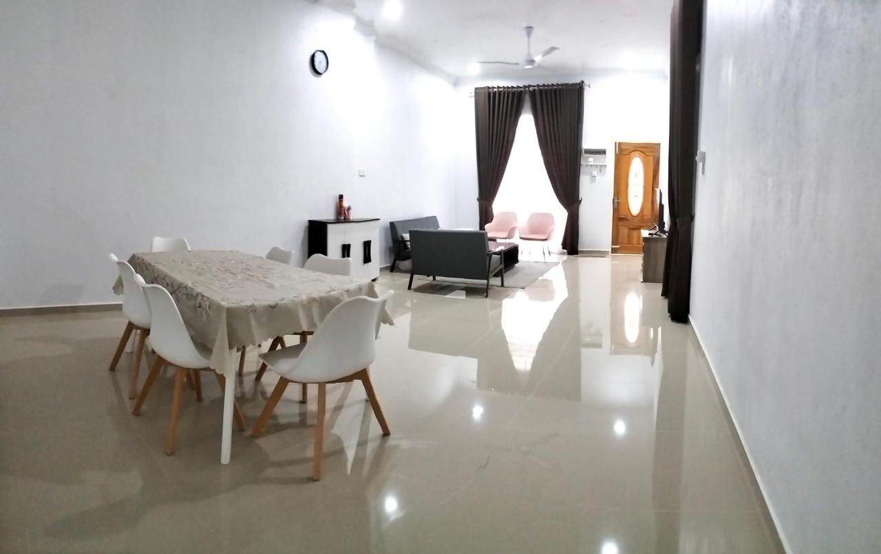 Wipah Guest House In Kampung Lundang, Kota Bharu Buitenkant foto